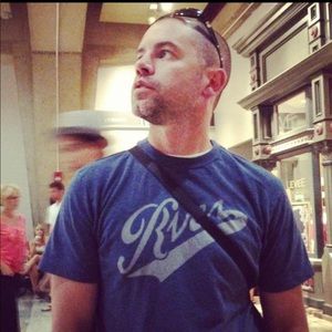 Meet your Posher, Troy